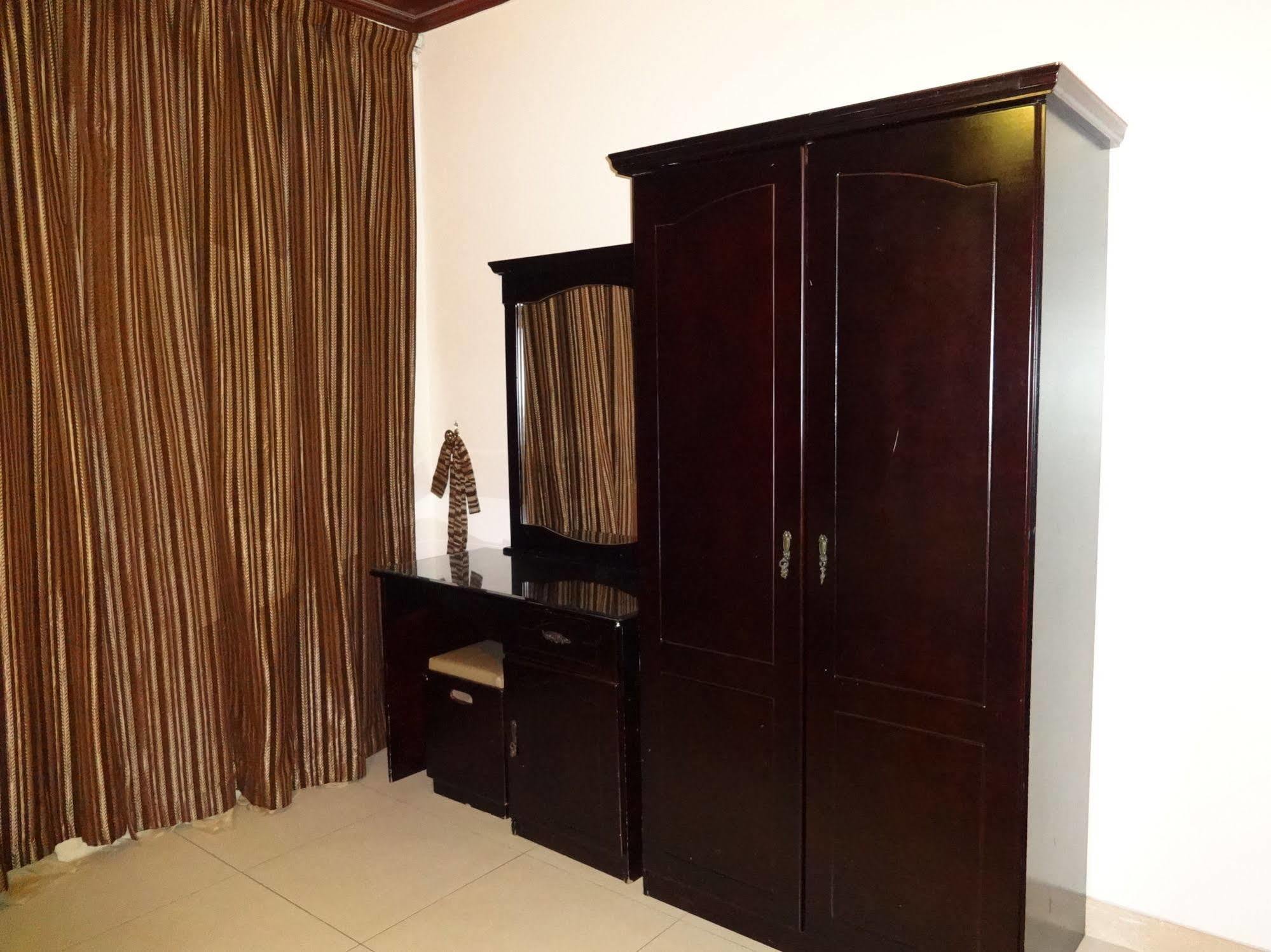 Orans Suites 2 Jeddah Ngoại thất bức ảnh